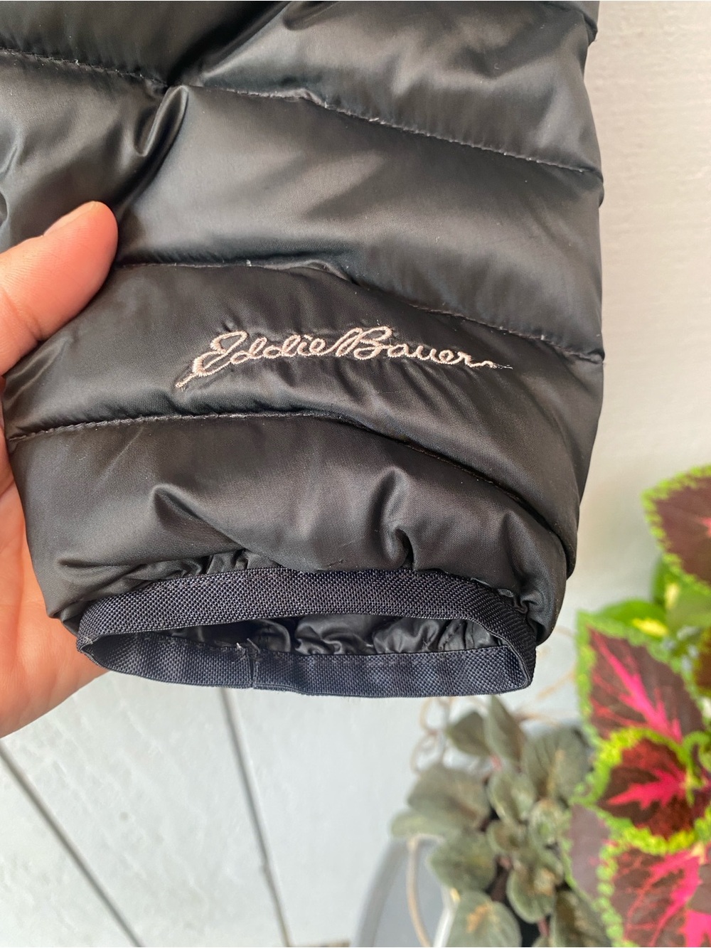 Eddie Bauer Black Long Packable Puffer Coat with Hood - Picture 3 of 8